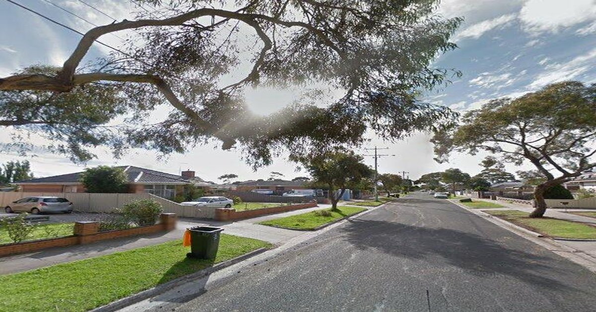 Altona North Food Crawl — A Walking Guide