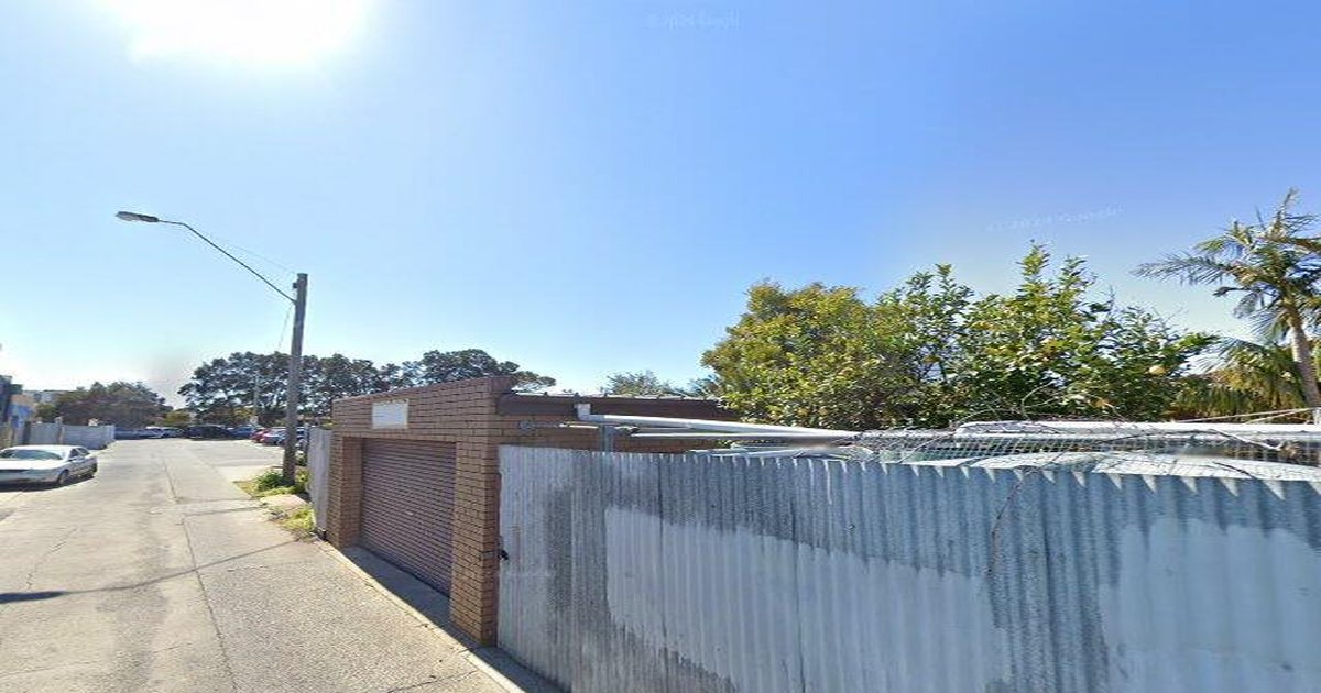 Moving to Altona — Relocation Guide 2026