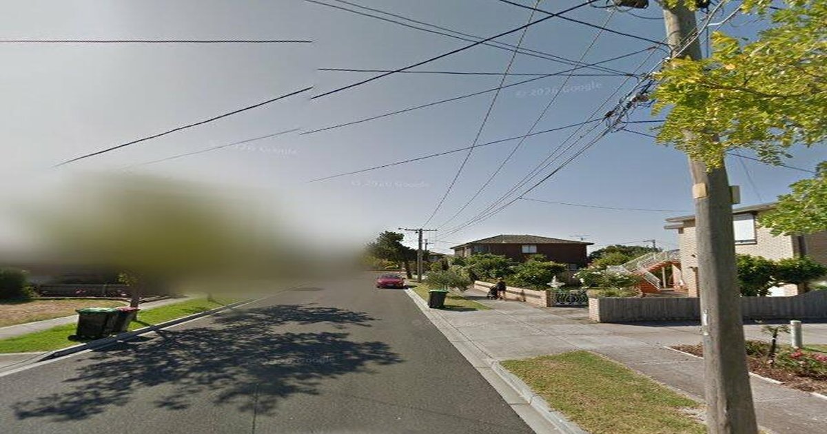 Avondale Heights Food Crawl — A Walking Guide