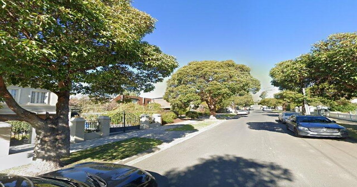 Balwyn Food Crawl — A Walking Guide