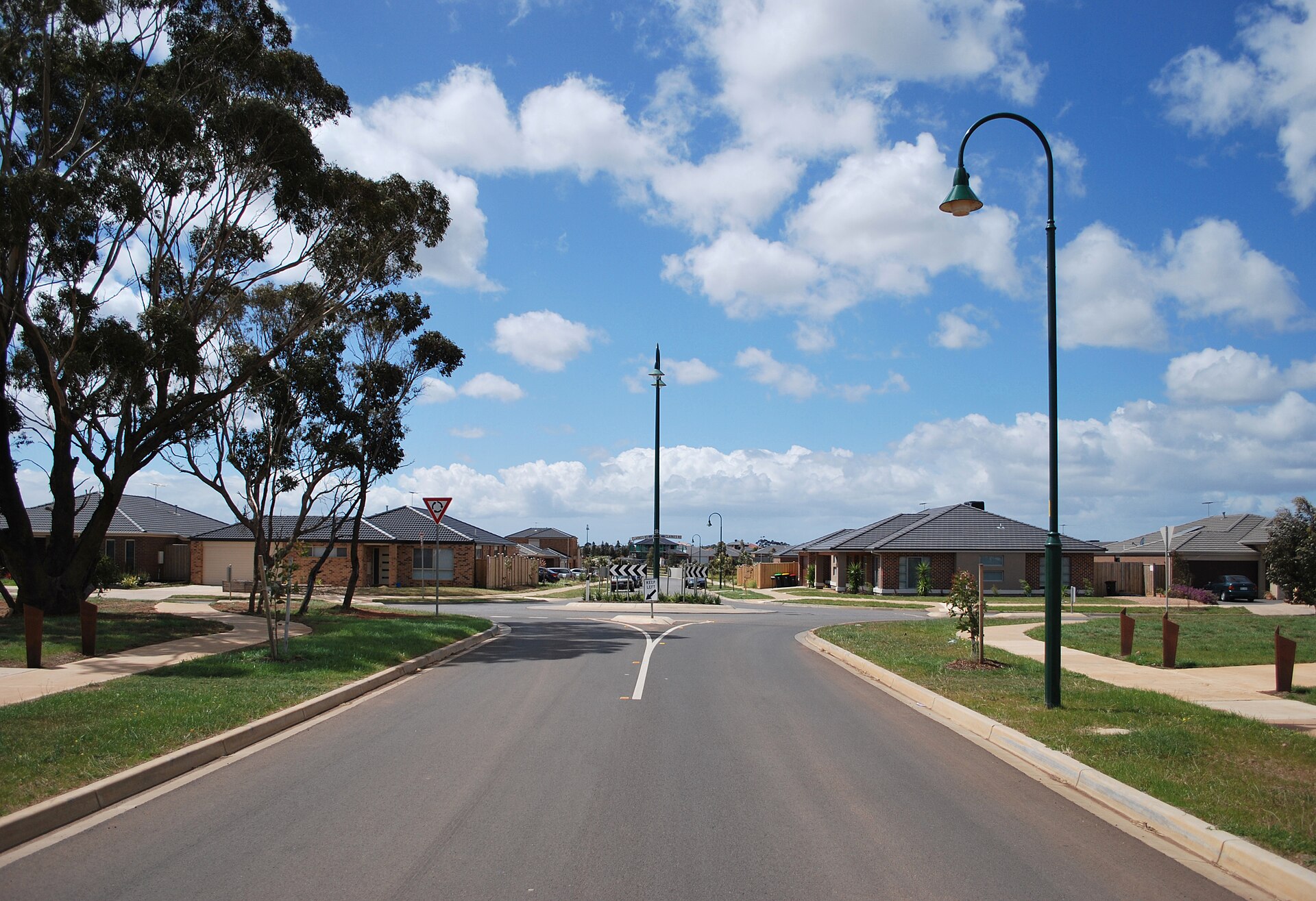 Brookfield Area Guide -- Getting Around, Parks and More (2026)