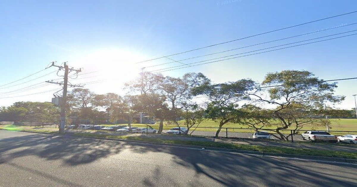 Bundoora Food Crawl — A Walking Guide