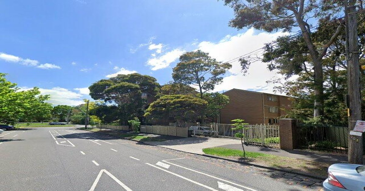 Moving to Carlton — Relocation Guide 2026