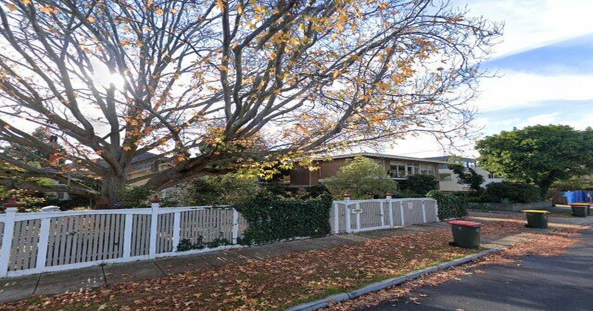 Moving to Caulfield North — Relocation Guide 2026