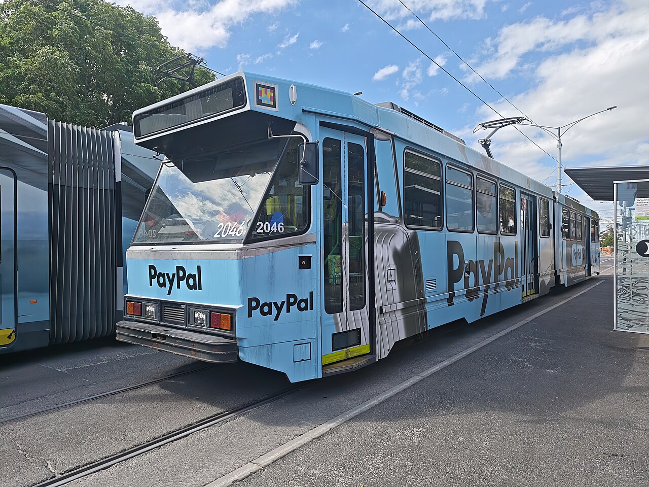 Tram 2046 at Canterbury Road and Fitzroy Street
