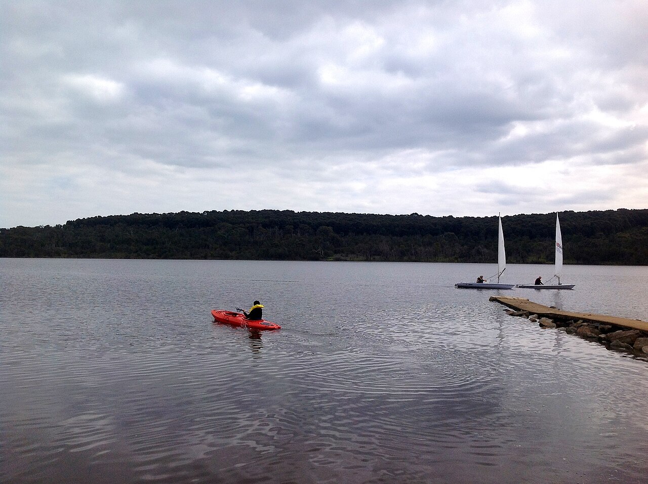 Boating at Lake Lysterfield