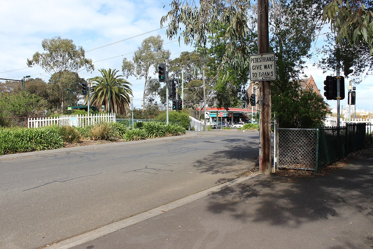 Bridport Street level crossing, Albert Park