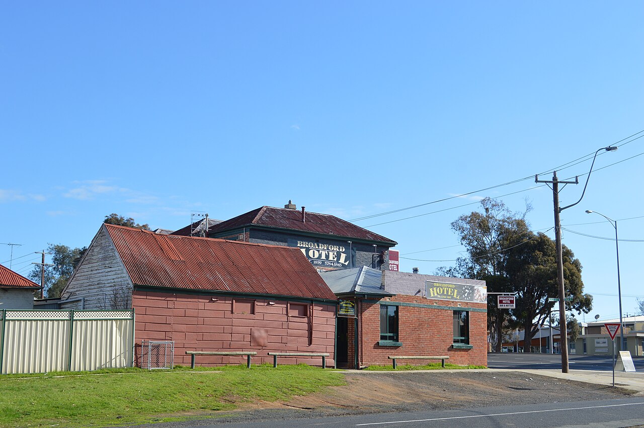 Broadford Hotel