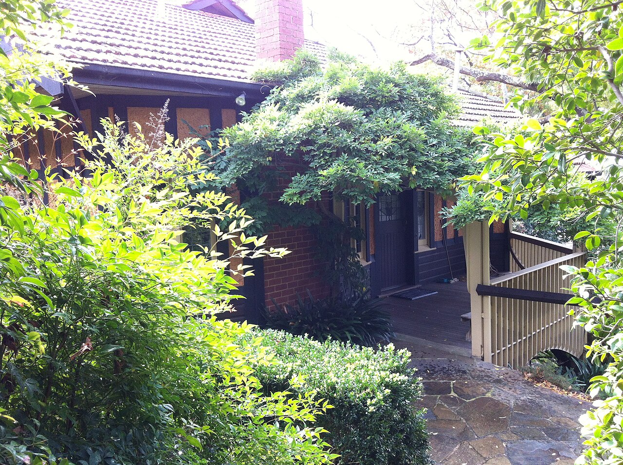 Garden entry of Chadwick House