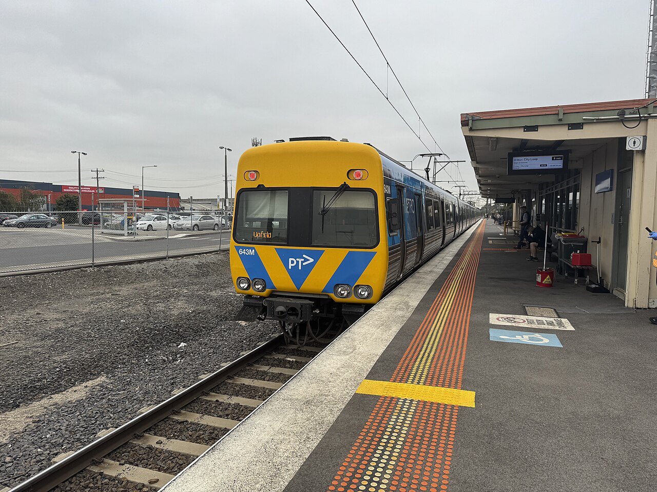 Comeng train at Upfield railway station