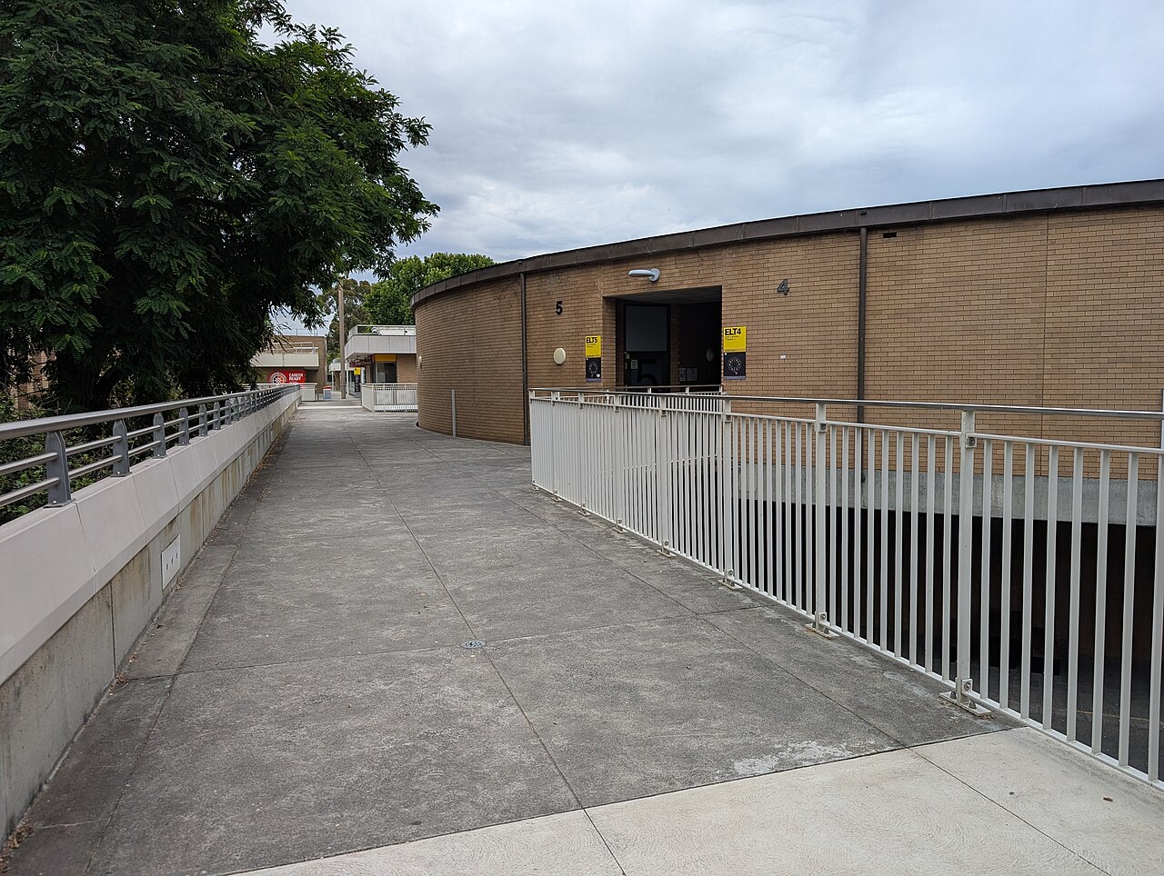 East Lecture Theatre exterior at La Trobe University