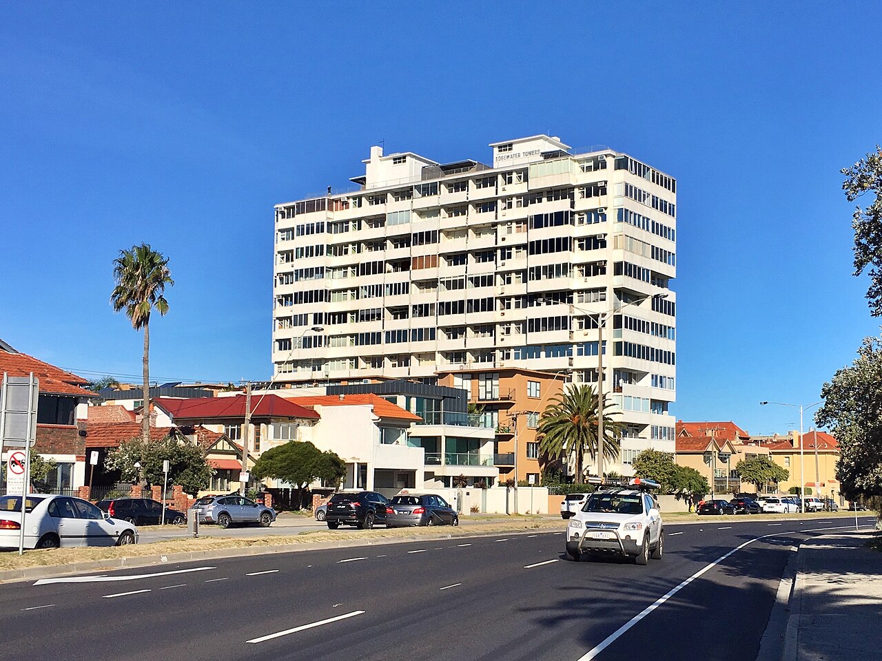 Edgewater Towers, St Kilda