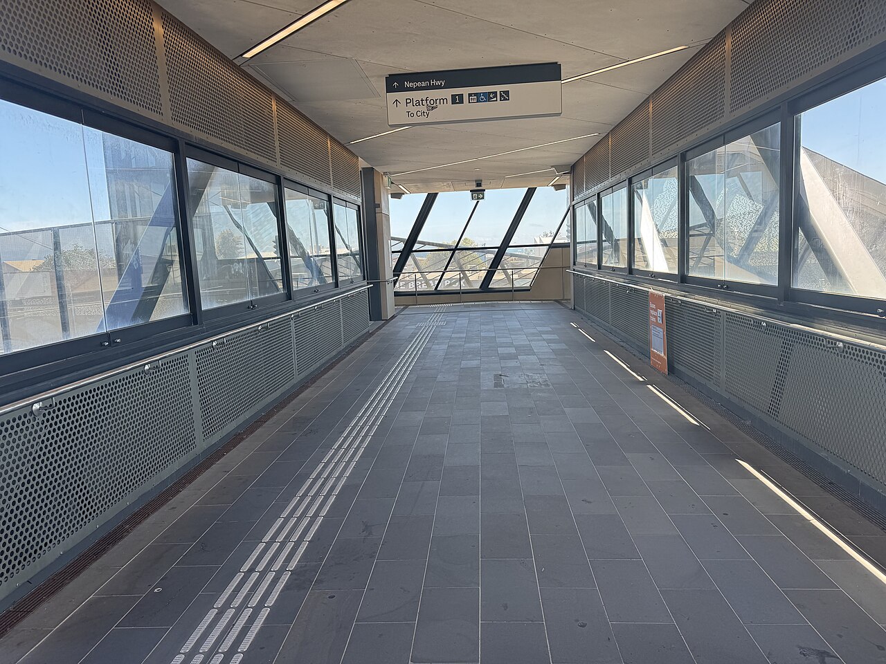 Undercover walkway at Edithvale railway station