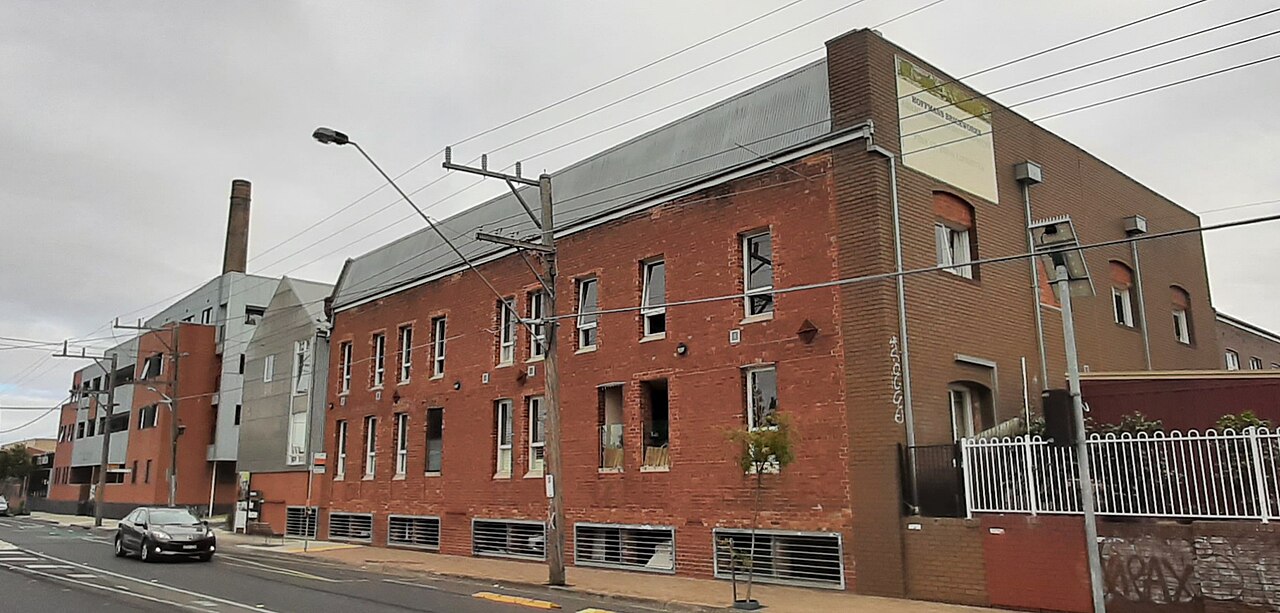 Red-brick former Hoffman Brickworks building