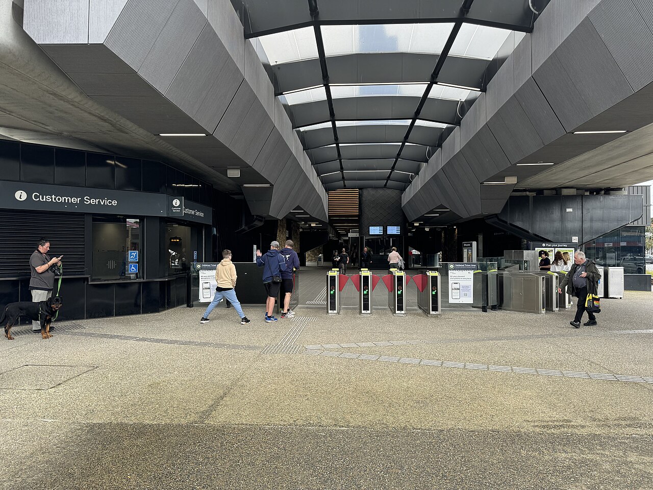 Mooroolbark railway station main concourse
