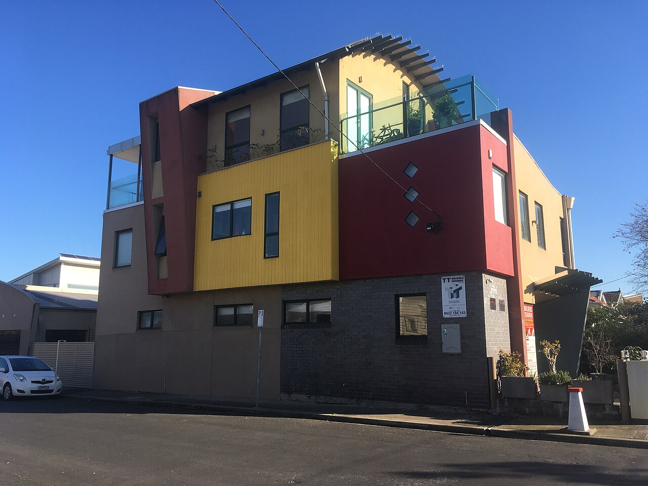 Multi-coloured building on Droop Street