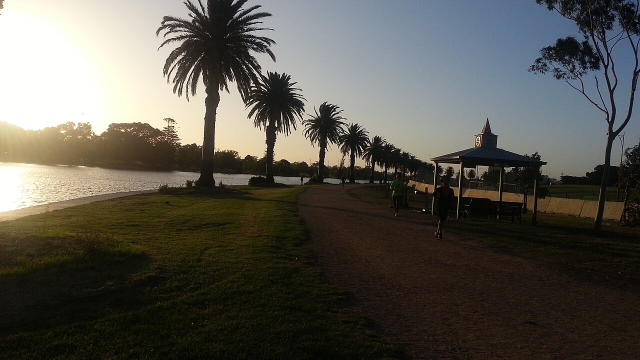 Living in Albert Park as a British Expat: The Local Guide