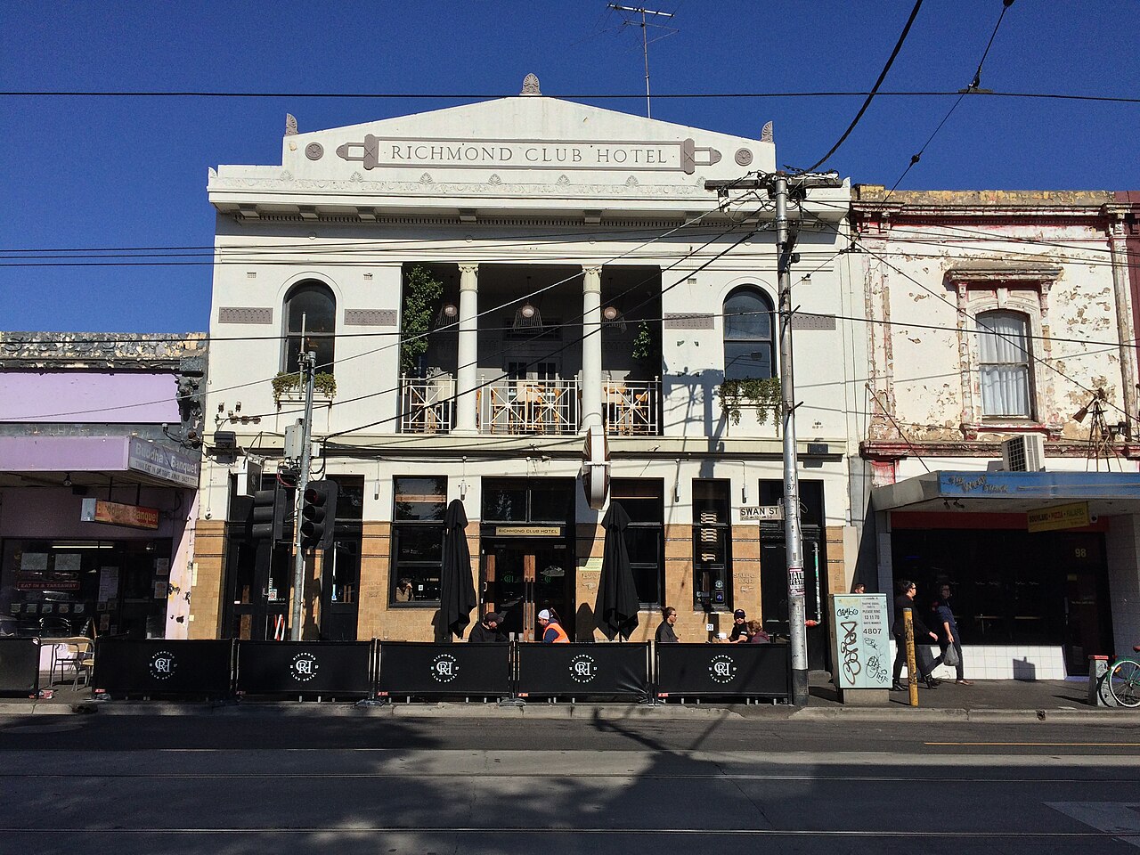 Richmond Club Hotel on Swan St in Cremorne