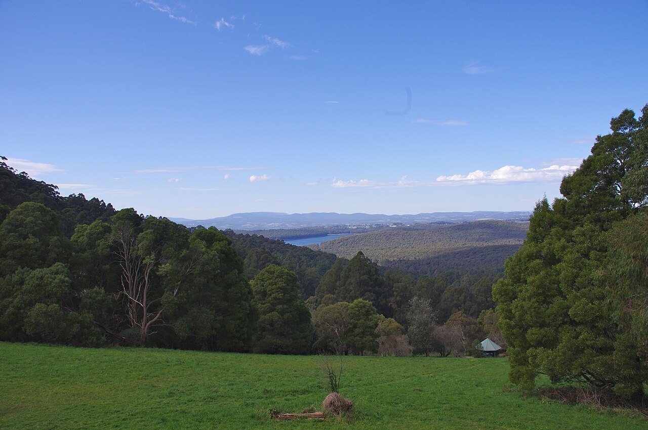 Silvan Reservoir from Kalorama Lookout