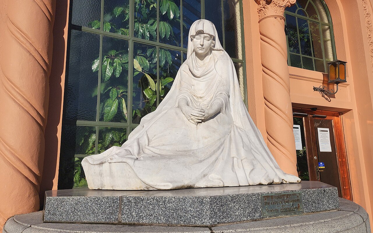 Statue of Meditation, a white marble sculpture