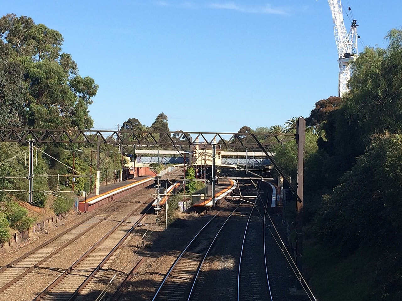 Toorak railway station seen from the bridge