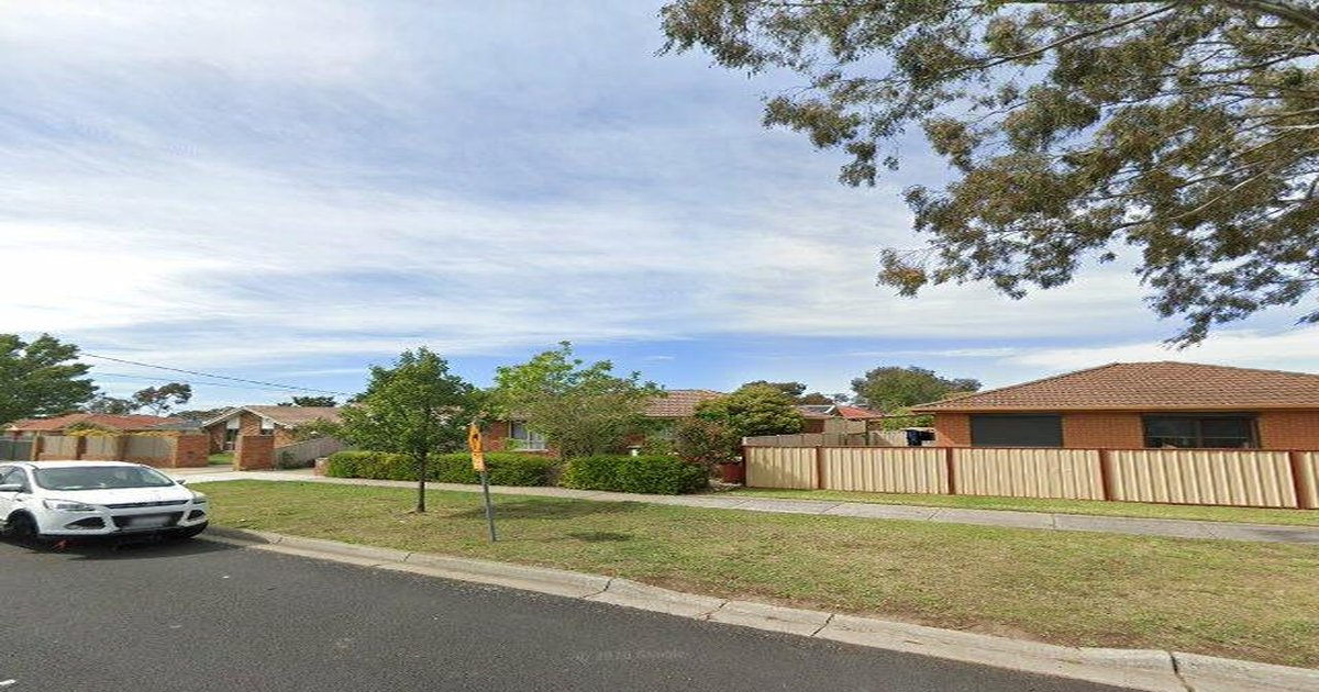 Craigieburn Food Crawl — A Walking Guide