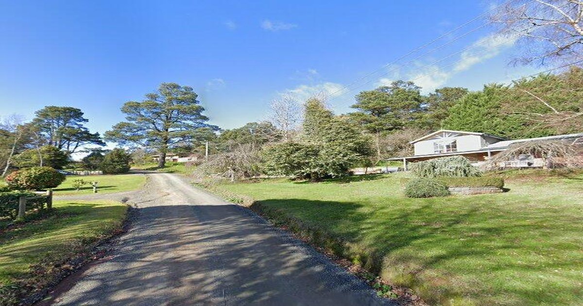 Emerald Food Crawl — A Walking Guide