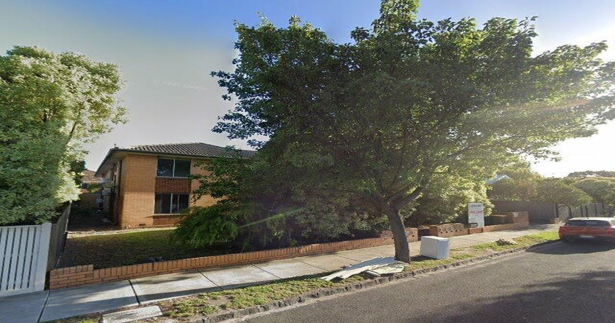 Moving to Glen Huntly — Relocation Guide 2026