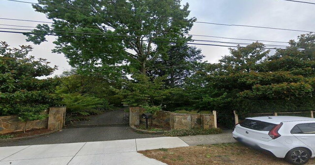 Montrose Food Crawl — A Walking Guide