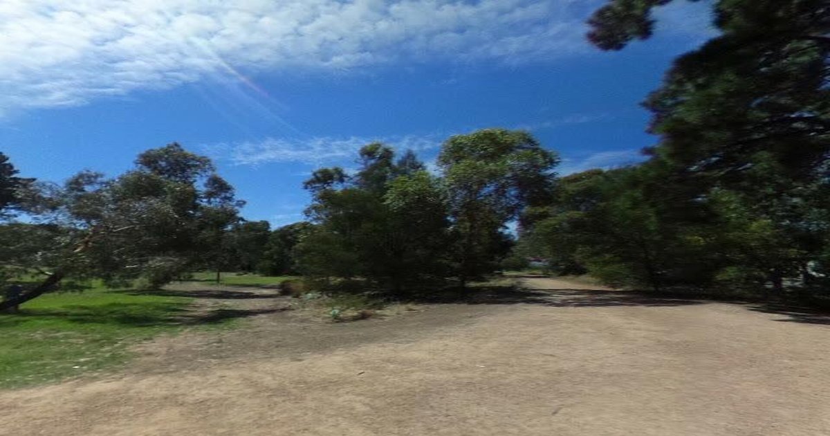 Moving to Rosanna — Relocation Guide 2026