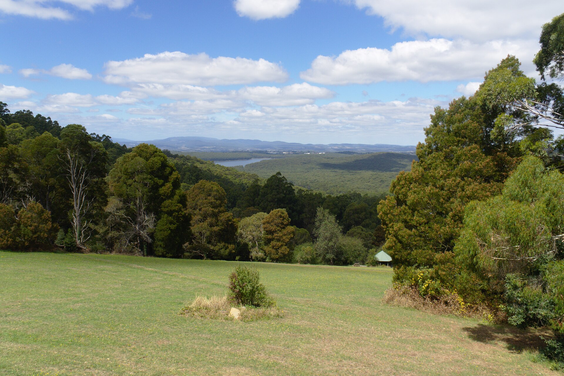 Things to Do in Seville (2026) -- Suburb Guide