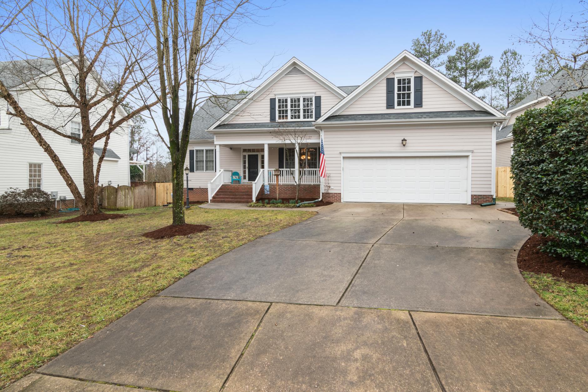 Apartment building in Southbank with city views