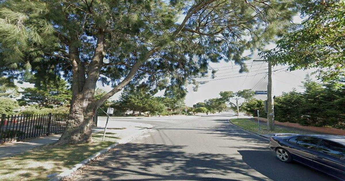 Sunshine West Food Crawl — A Walking Guide