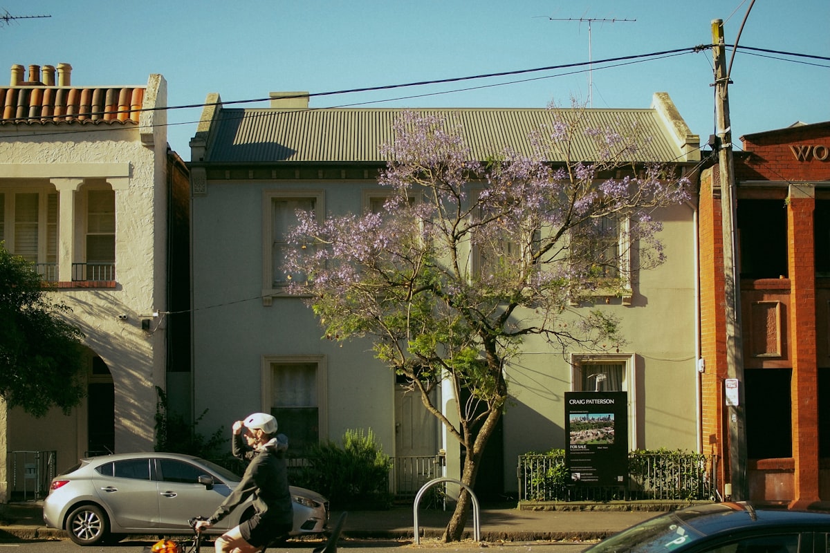 Best Cycling Day Outs in Melbourne 2026: Real Routes, Real Coffee Stops, Real Things to See