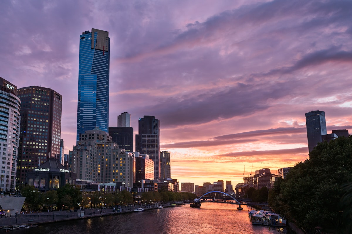 Things to Do in Melbourne's Renovator-Belt Suburbs 2026 (Walk the Strip, Check the Stock)