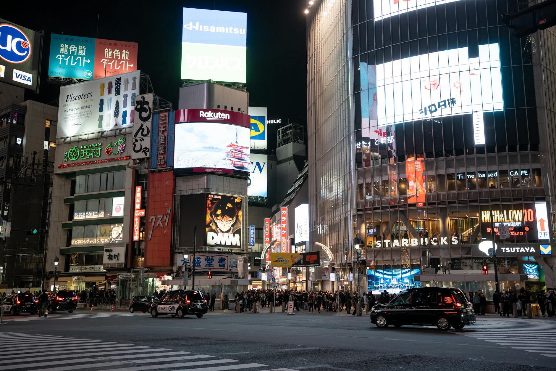 Windsor Chapel Street nightlife and bar scene